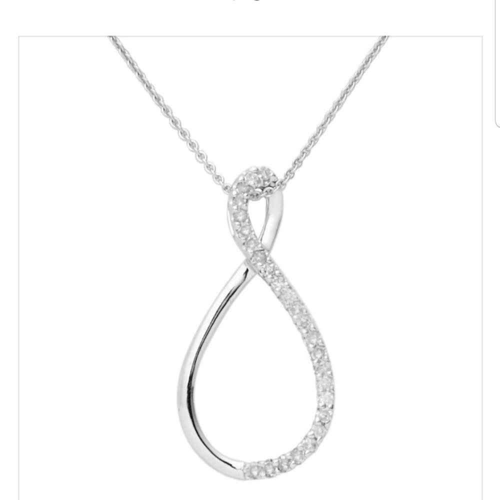 Jilco Infinity necklace with diamonds